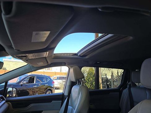 Used 2022 Honda Odyssey EX-L image 9