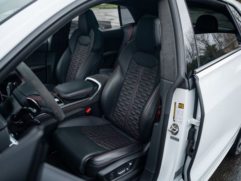 Used 2022 Audi RS Q8 image 30