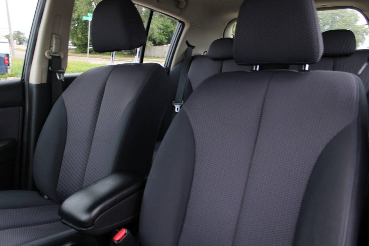 Used 2007 Nissan Versa Hatchback w/ ABS Pkg FWD image 20