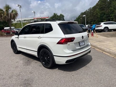 Used 2022 Volkswagen Tiguan SE R-Line AWD/4WD image 40