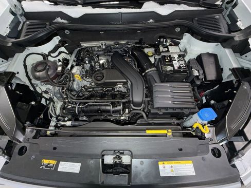 Used 2024 Volkswagen Taos S image 18