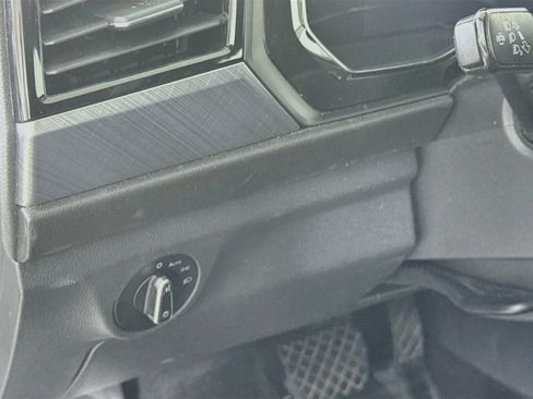 Used 2024 Volkswagen Jetta SE w/ Panoramic Sunroof Package FWD image 13