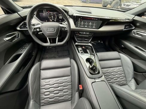 Used 2022 Audi e-tron GT Prestige AWD/4WD image 15