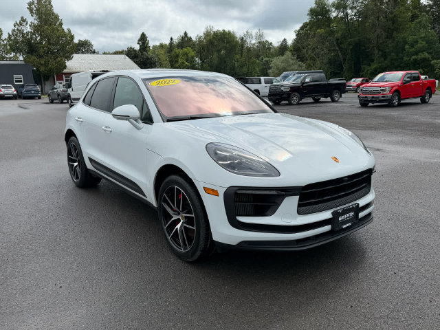 Used 2022 Porsche Macan S AWD/4WD image 7
