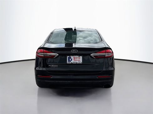 Used 2019 Ford Fusion S image 5