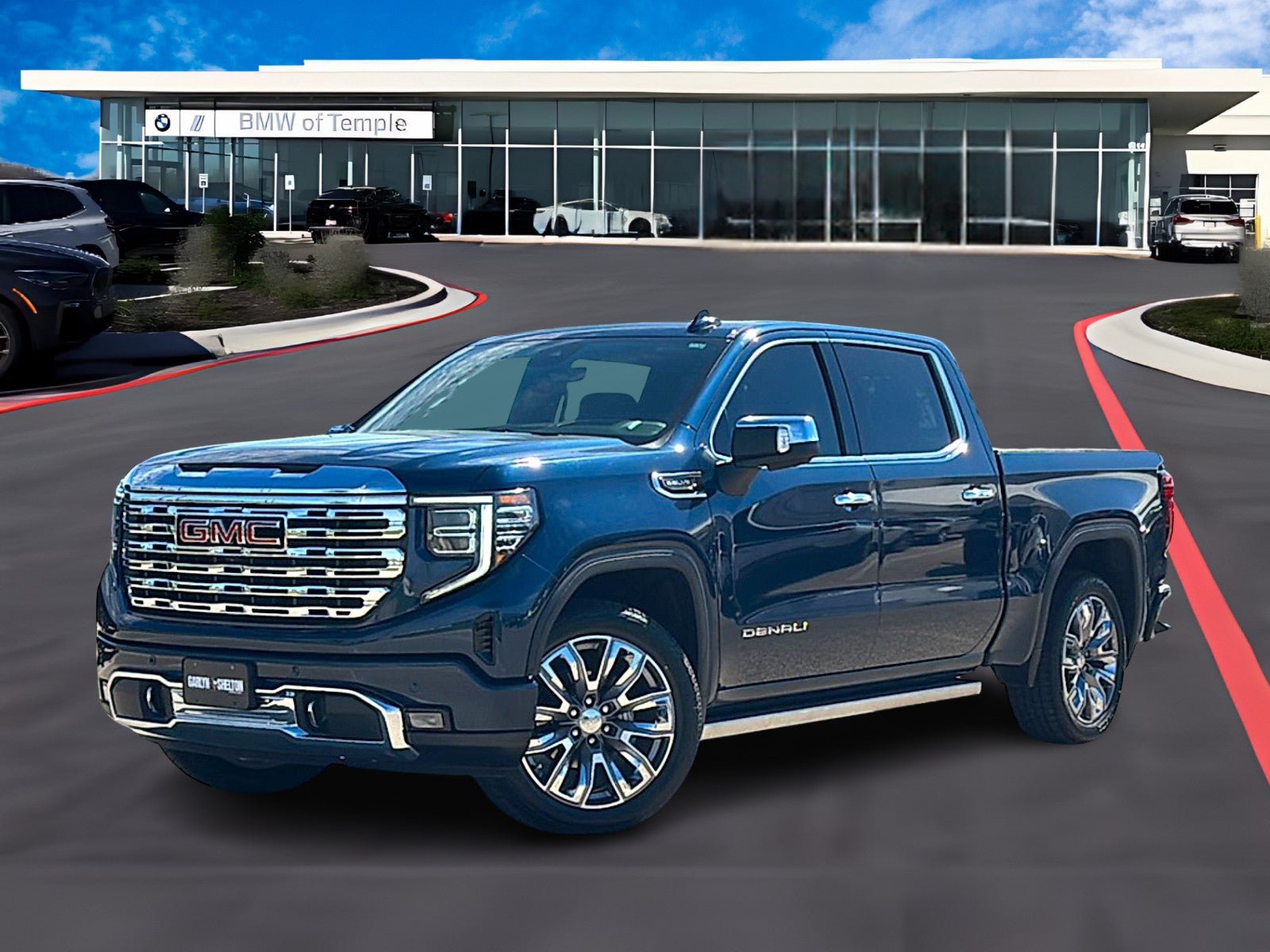 Used 2023 GMC Sierra 1500 Denali w/ Denali Reserve Package AWD/4WD image 1