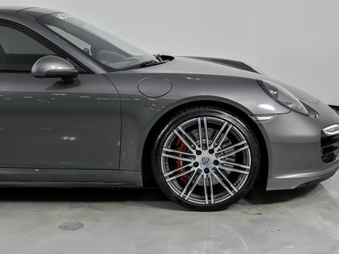 Used 2014 Porsche 911 Turbo image 15