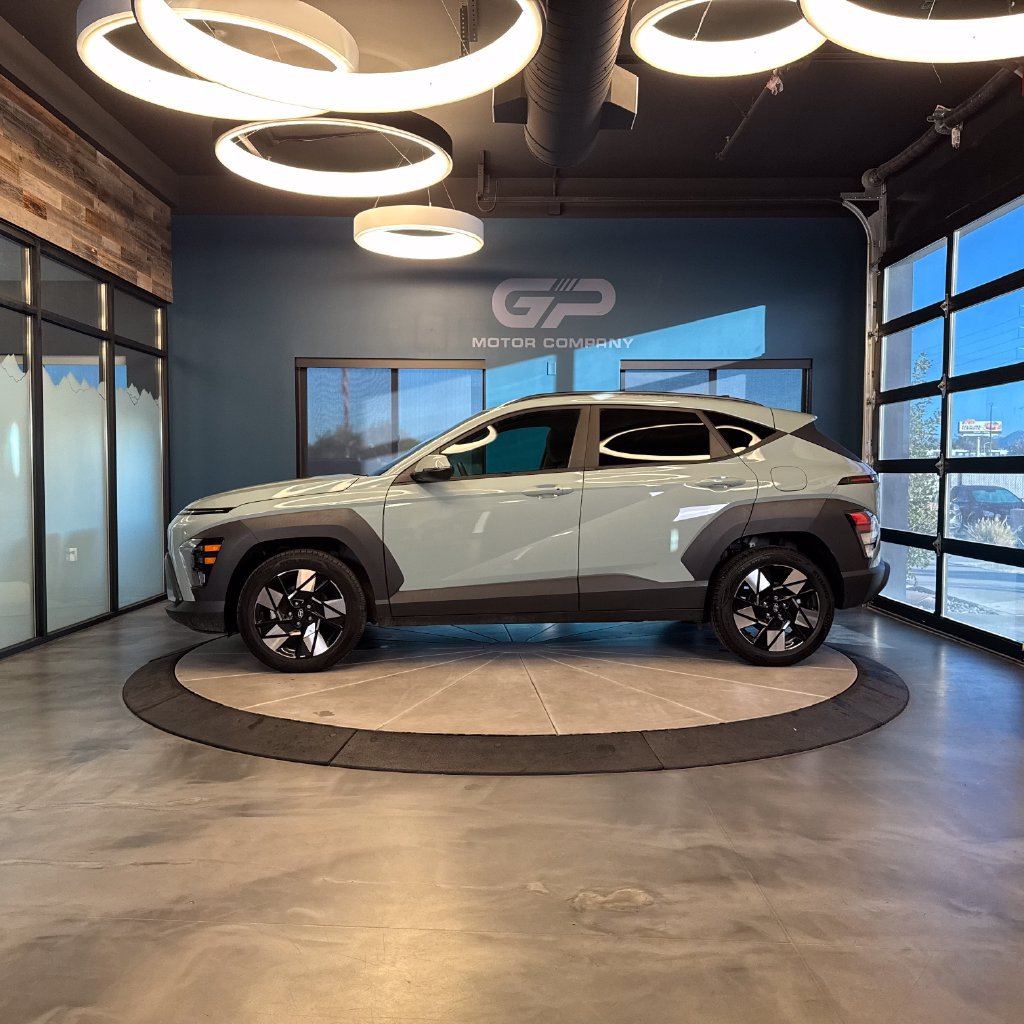 Used 2024 Hyundai Kona SEL FWD image 6