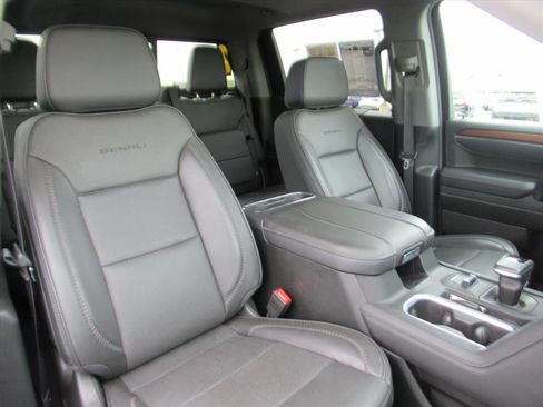 Used 2024 GMC Sierra 1500 Denali image 12