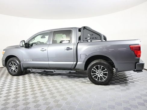 Used 2021 Nissan Titan SV w/ SV Convenience Package AWD/4WD image 3