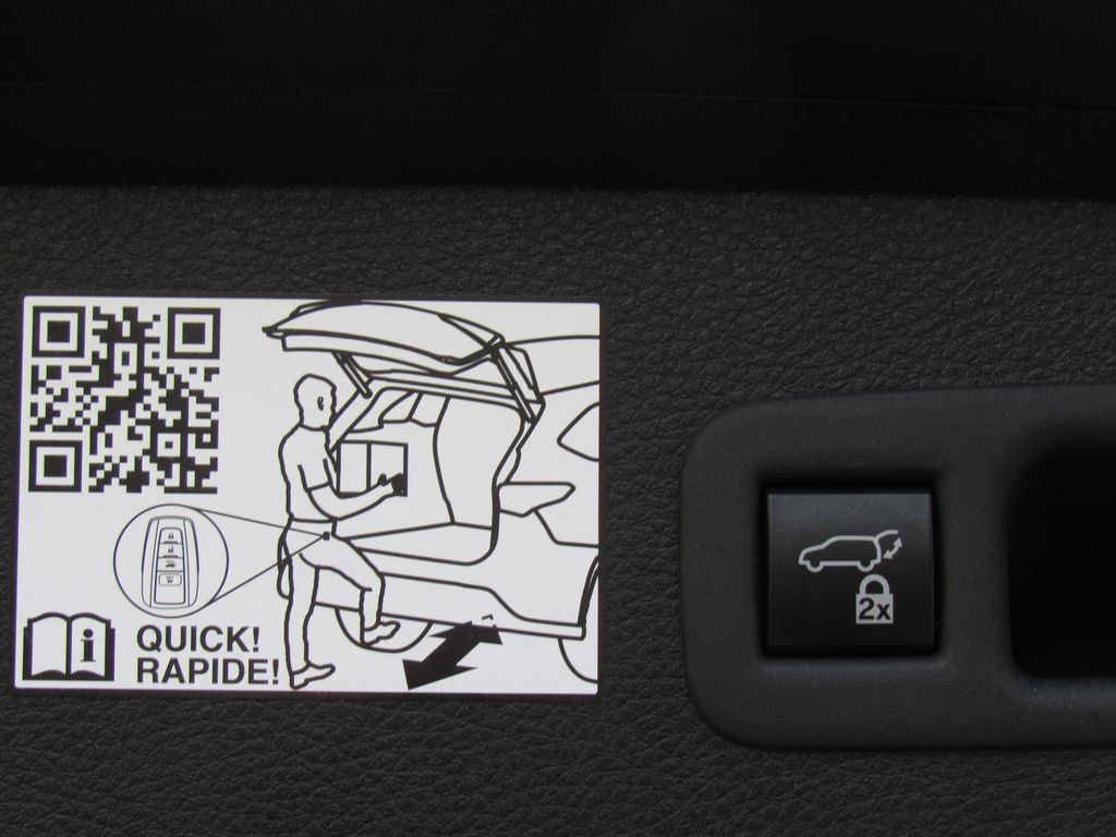 Certified 2024 Toyota Sienna XLE FWD image 24