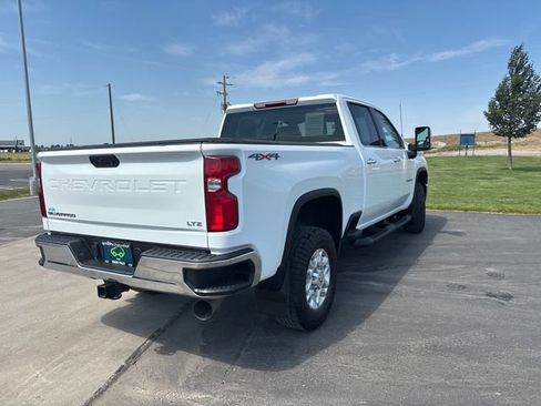 Certified 2024 Chevrolet Silverado 3500 LTZ AWD/4WD image 3