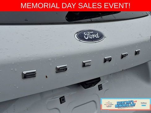 Used 2022 Ford Escape SE w/ SE Sport Appearance Package AWD/4WD image 31