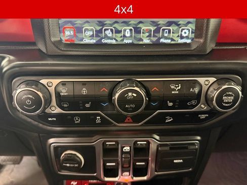 Used 2019 Jeep Wrangler Unlimited Rubicon AWD/4WD image 10