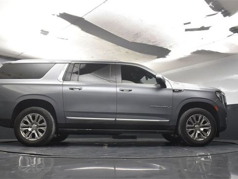 Used 2022 GMC Yukon XL Denali image 36