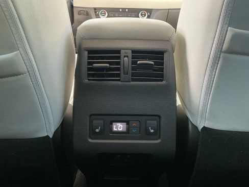 Used 2022 Mitsubishi Outlander SEL AWD/4WD image 22