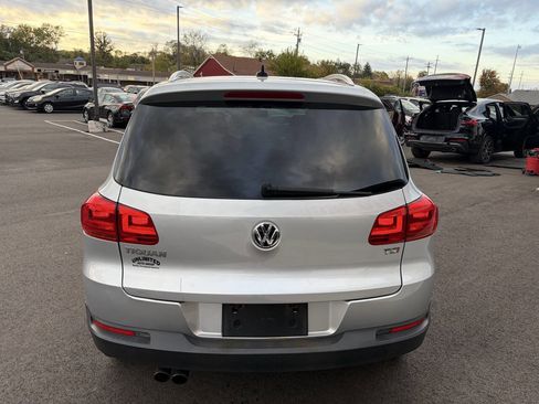 Used 2017 Volkswagen Tiguan Wolfsburg Edition image 9