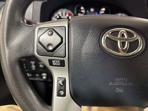 Used 2019 Toyota Tundra SR5 w/ SR5 Upgrade Package image 27