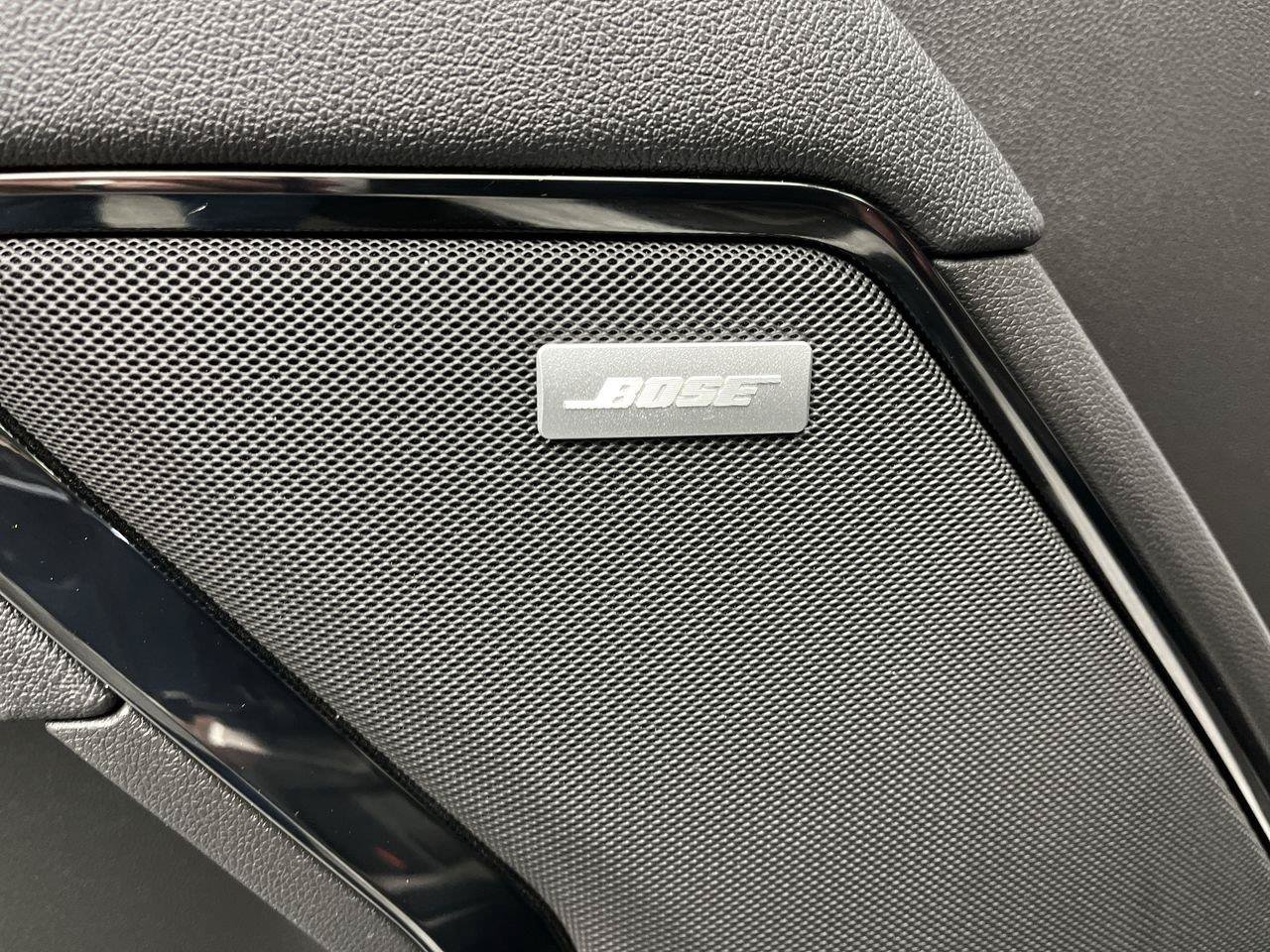 Certified 2025 GMC Sierra 1500 AT4 w/ Technology Package AWD/4WD image 12