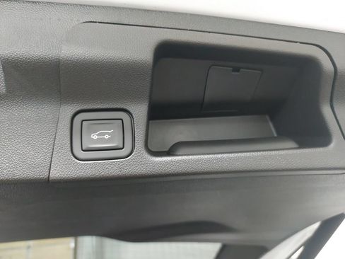 Used 2023 GMC Acadia SLE w/ Driver Convenience Package AWD/4WD image 15