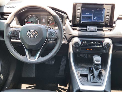 Used 2022 Toyota RAV4 XLE Premium FWD image 26
