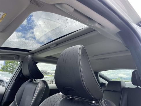 Used 2024 Toyota Prius Limited FWD image 13
