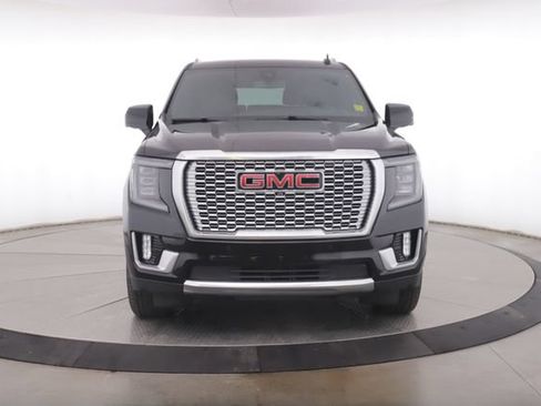Used 2022 GMC Yukon XL Denali w/ Max Trailering Package AWD/4WD image 13