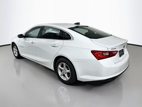 Used 2018 Chevrolet Malibu LS FWD image 5