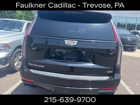 Used 2021 Cadillac Escalade Sport w/ Driver Assist Tech Package AWD/4WD image 4