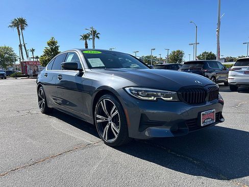 Used 2020 BMW 330i Sedan w/ Premium Package RWD image 1