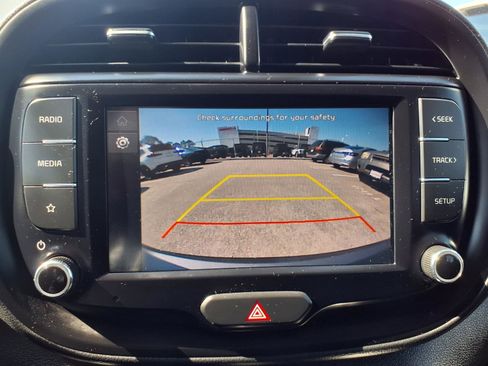 Used 2023 Kia Soul LX w/ Option Group 015 FWD image 5