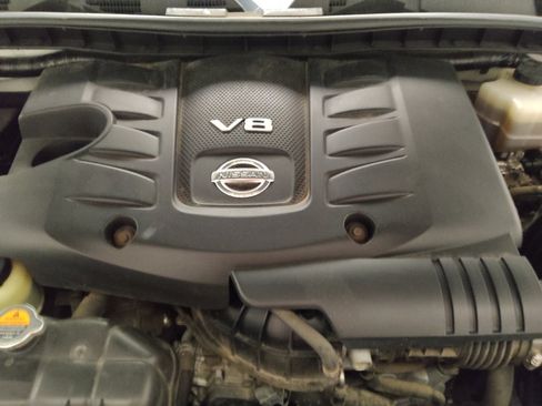 Used 2017 Nissan Armada Platinum w/ Interior Lighting Package RWD image 30