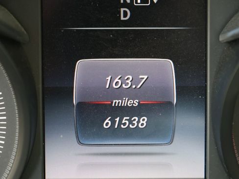 Used 2015 Mercedes-Benz C 300 Sedan image 42