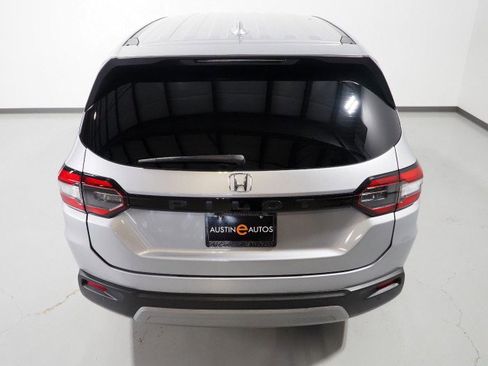 Used 2023 Honda Pilot EX-L image 6