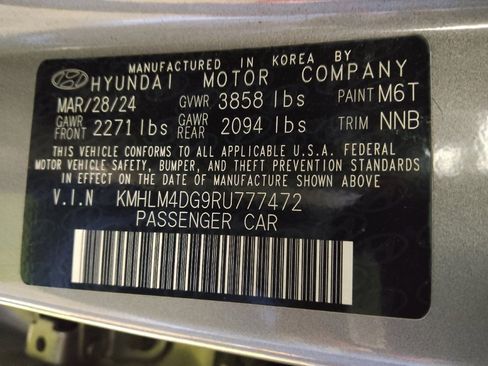 Used 2024 Hyundai Elantra SEL FWD image 33