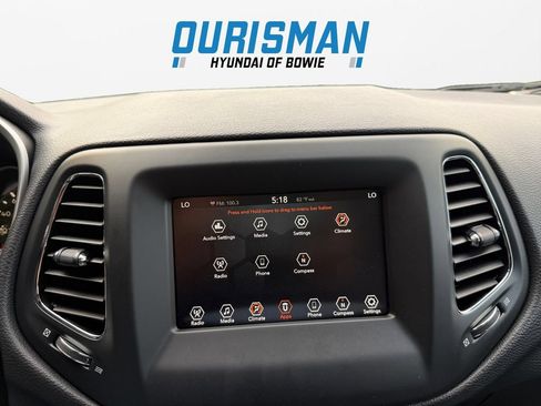 Used 2019 Jeep Compass Latitude AWD/4WD image 17
