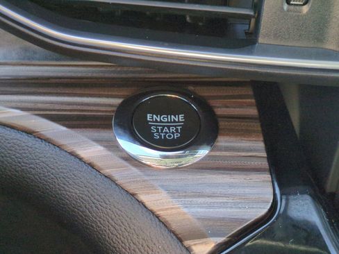 Used 2023 Ford Explorer Limited w/ Limited Technology Package image 20