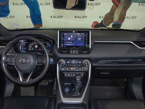 Used 2019 Toyota RAV4 XSE w/ Carpet Mat Package AWD/4WD image 3