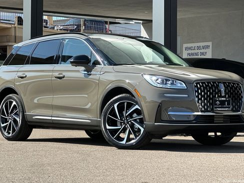 New 2025 Lincoln Corsair Reserve w/ Equipment Group 202A image 1