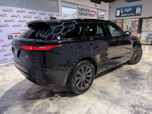 Used 2022 Land Rover Range Rover Velar R-Dynamic S image 10