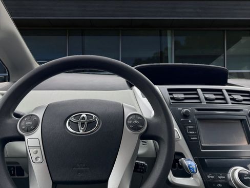 Used 2012 Toyota Prius V Two image 3