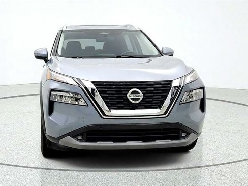 Used 2021 Nissan Rogue SL w/ Premium Package FWD image 2