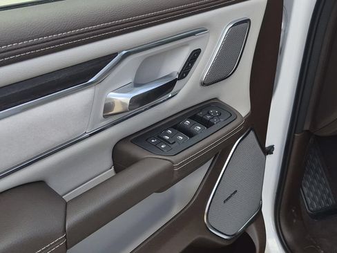 New 2026 RAM 1500 Laramie AWD/4WD image 15