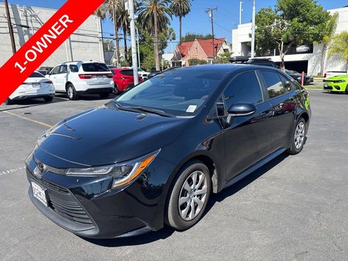 Used 2025 Toyota Corolla LE FWD image 8