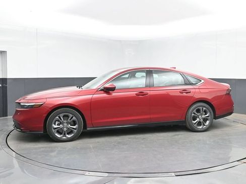 Used 2024 Honda Accord EX-L image 6