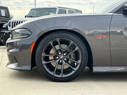 Used 2022 Dodge Charger Scat Pack image 5