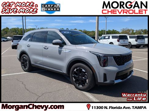 Used 2024 Kia Sorento S w/ Panoramic Sunroof Package image 1