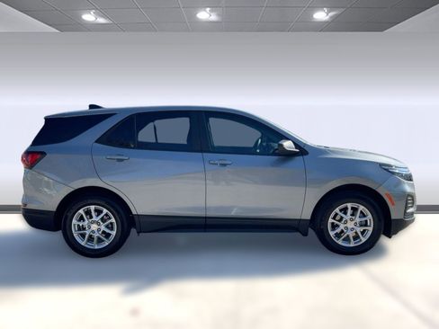 Certified 2023 Chevrolet Equinox LS w/ LS Convenience Package image 8