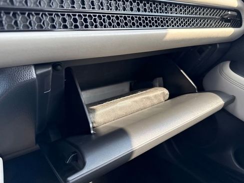 Used 2023 Honda HR-V LX image 38