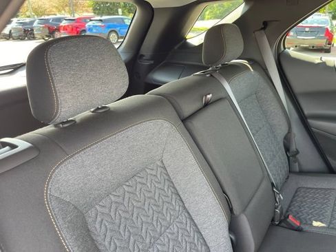 Used 2023 Chevrolet Equinox LT FWD image 35